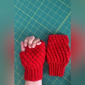 Crochet fingerless gloves size medium
